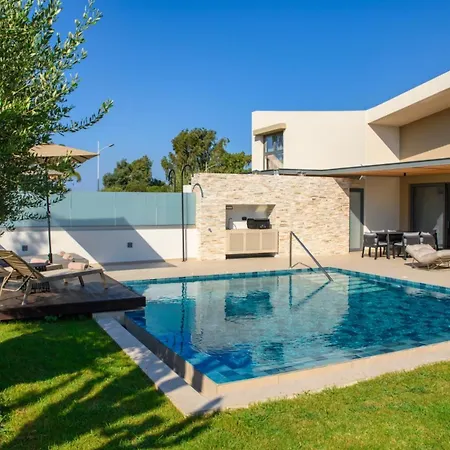 Alma Luxury Villa *