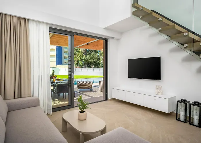 Вилла Alma Luxury *