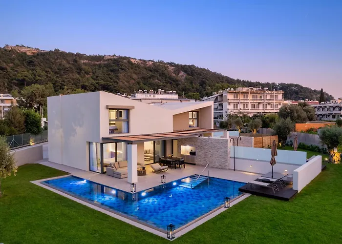 Alma Luxury فيلة إياليسوس