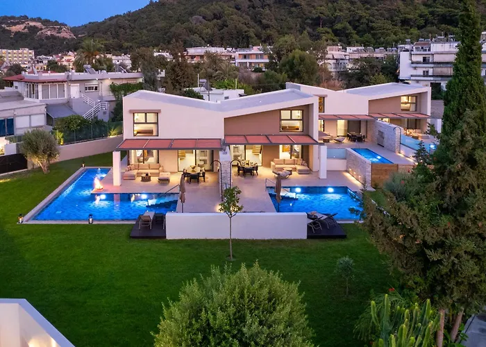 فيلة Alma Luxury